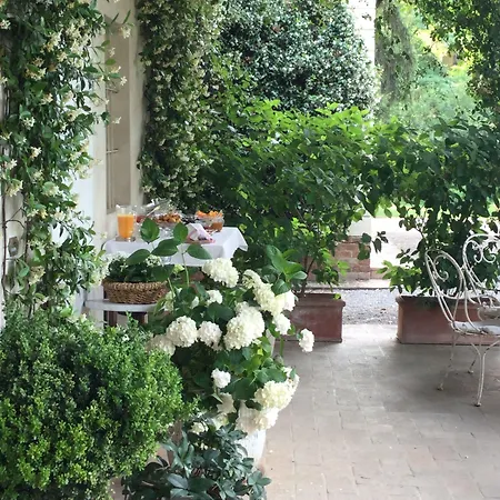 Villino Di Porporano Frühstückspension Parma
